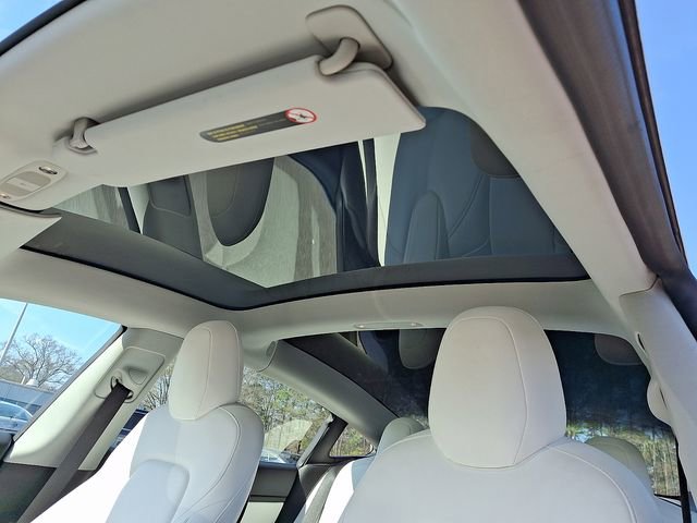 Used 2018 Tesla Model 3 Long Range image 17