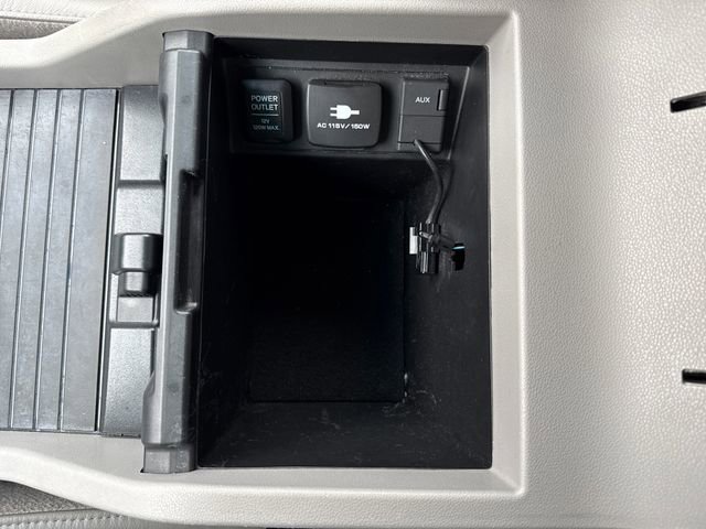 Used 2015 Honda Pilot Touring image 26