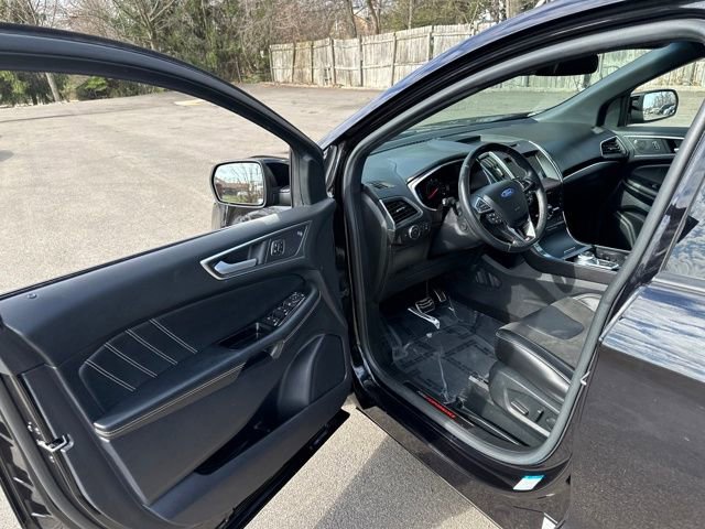 Used 2020 Ford Edge ST w/ Equipment Group 401A image 42