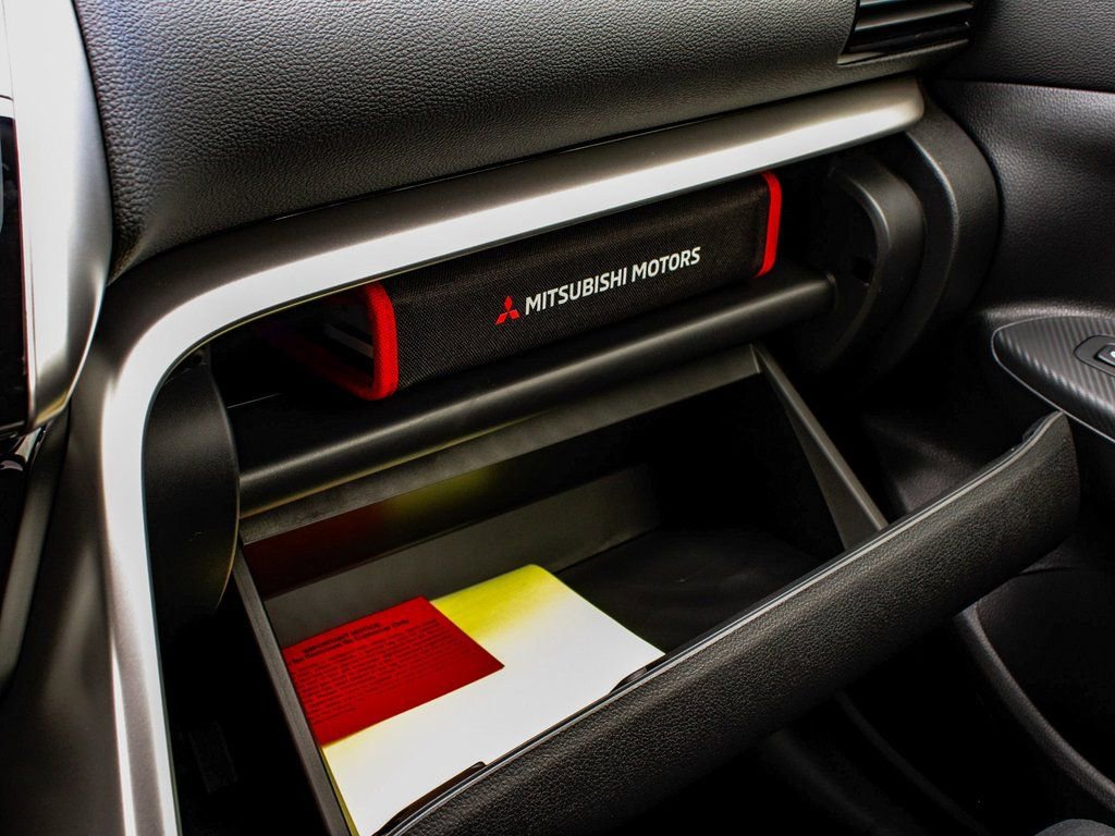 New 2026 Mitsubishi Eclipse Cross SE image 19