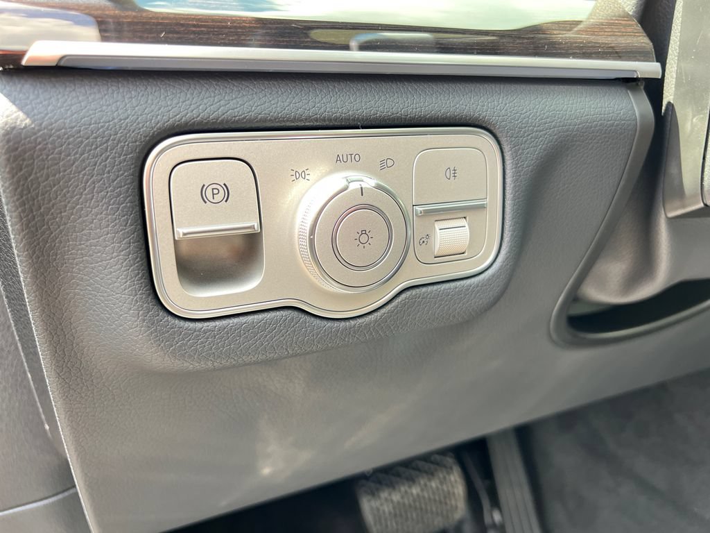 New 2026 Mercedes-Benz GLS 450 4MATIC image 14