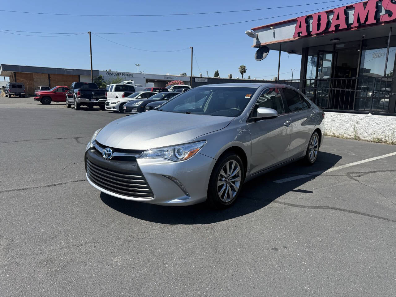 Used 2017 Toyota Camry XLE w/ Moonroof Package FWD image 7