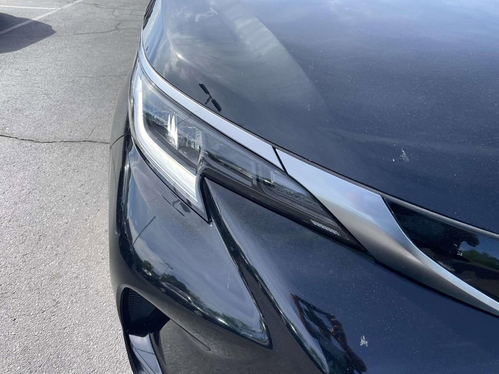 Used 2021 Toyota Sienna XSE image 16