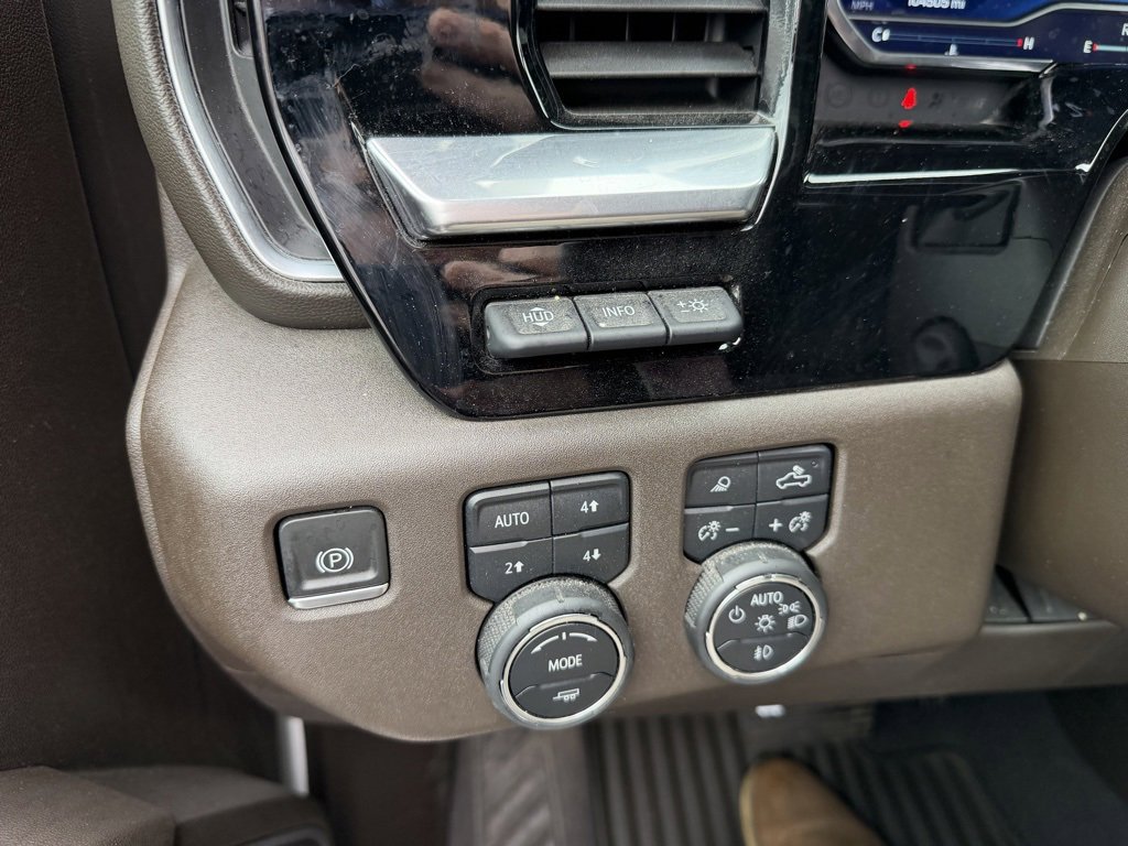 Used 2022 Chevrolet Silverado 1500 LTZ w/ Technology Package image 27