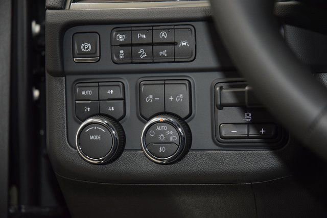 New 2026 Chevrolet Suburban Premier image 36