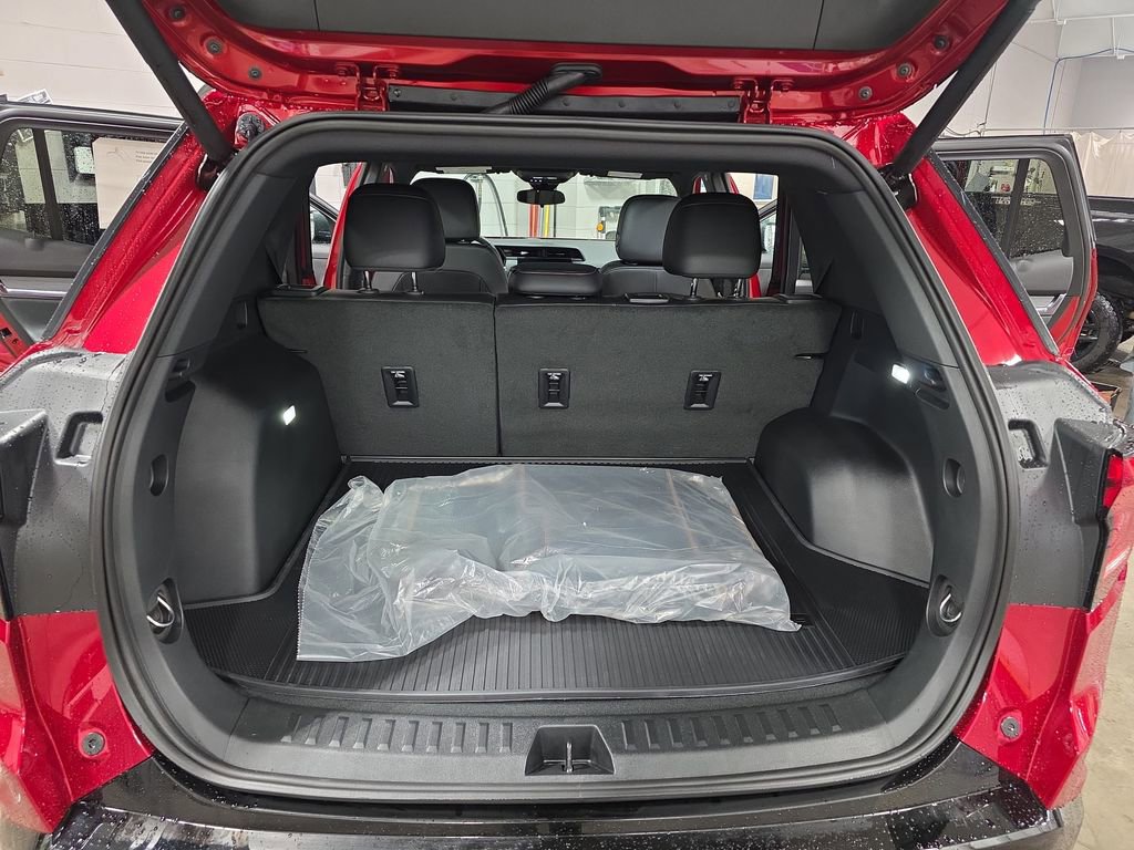 New 2026 GMC Terrain AT4 w/ LPO, Floor Liner Package image 12