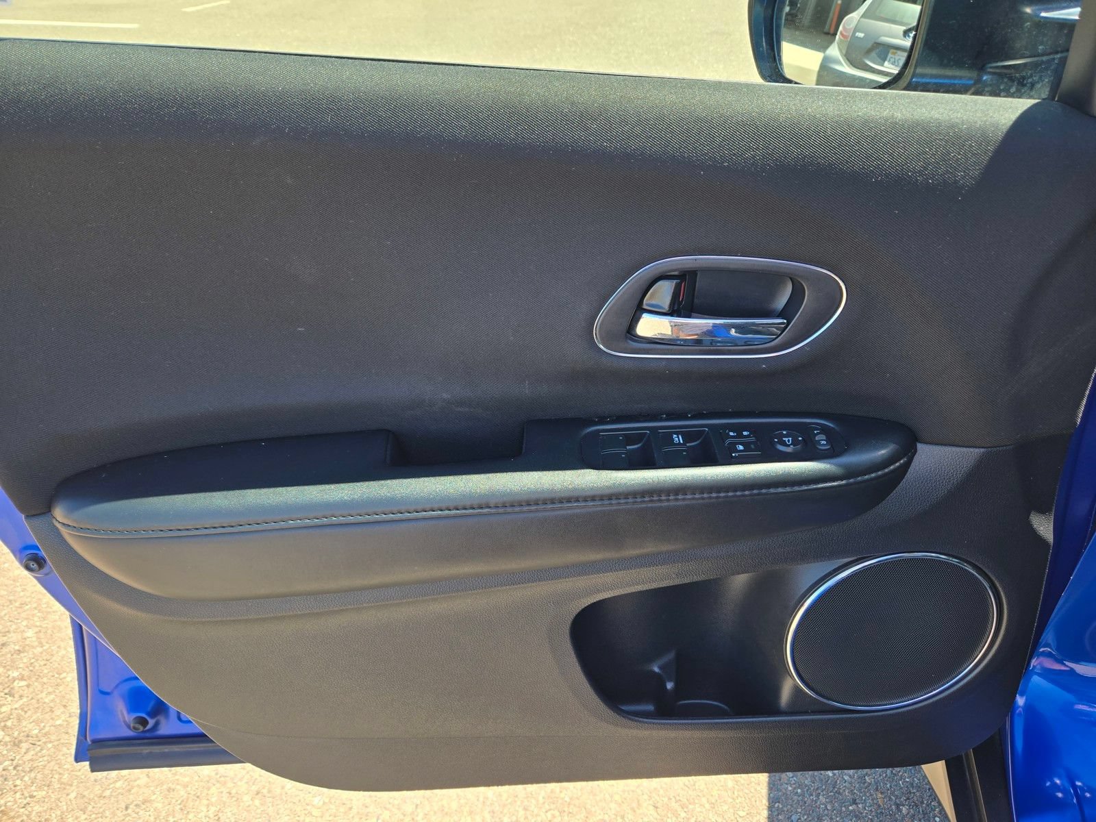 Used 2018 Honda HR-V EX image 22