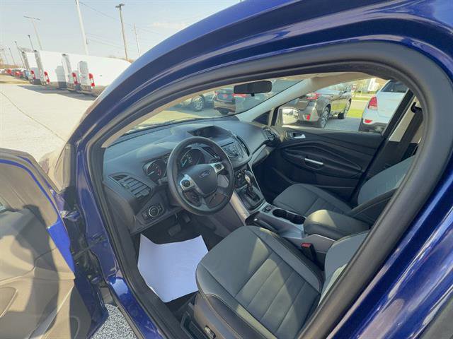 Used 2016 Ford Escape SE w/ SE Cold Weather Package AWD/4WD image 9