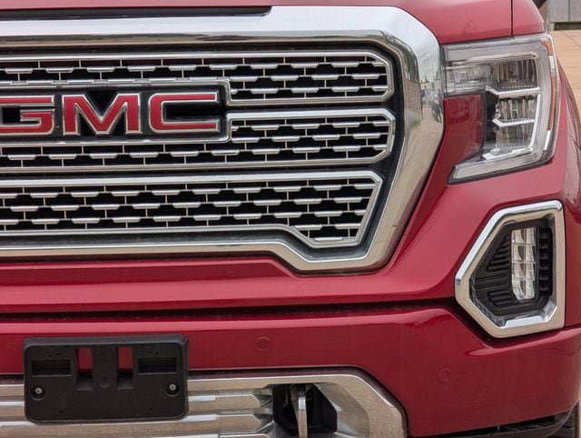 Used 2022 GMC Sierra 1500 Denali w/ Denali Premium Package AWD/4WD image 9