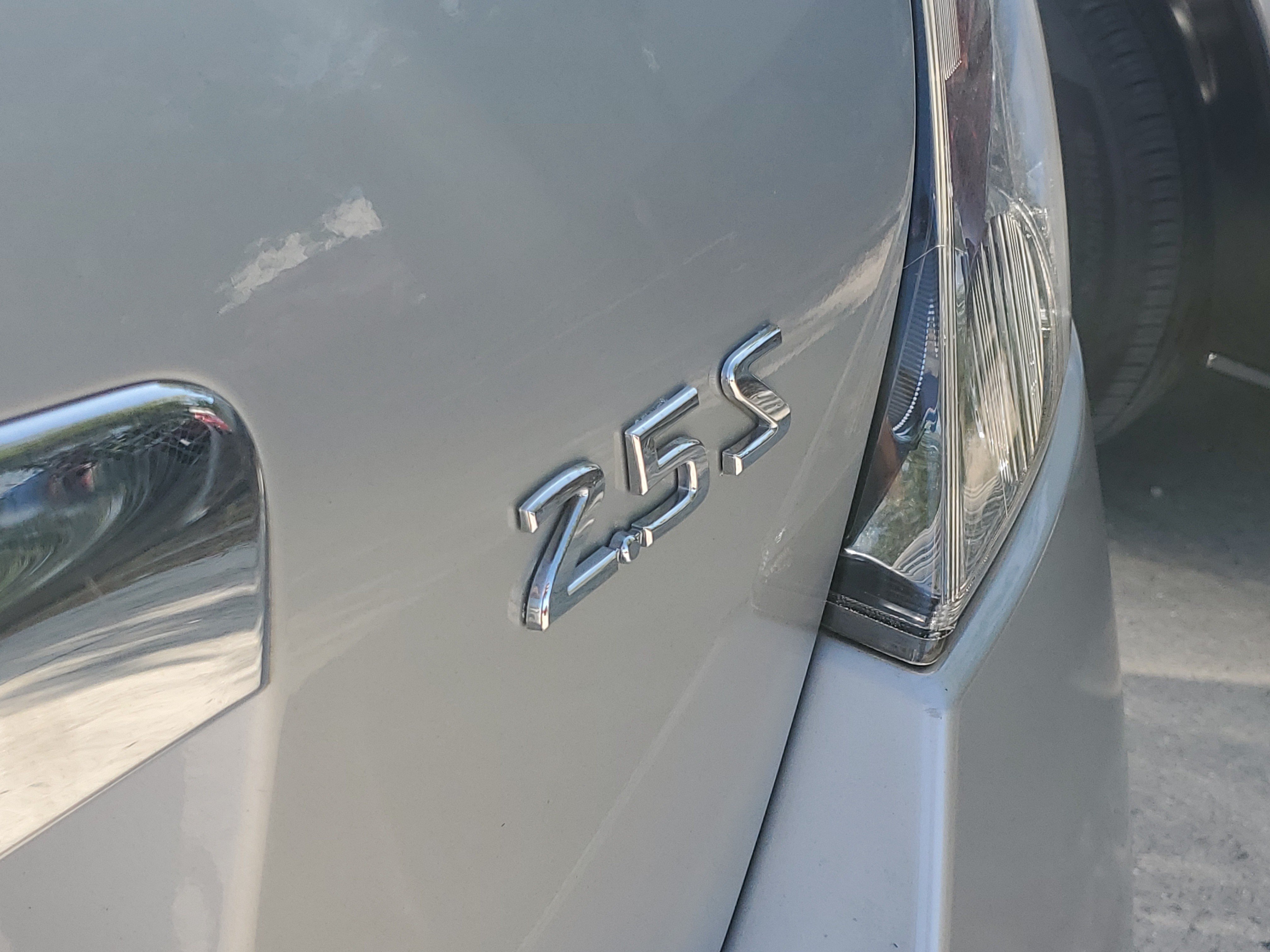 Used 2011 Nissan Altima 2.5 S FWD image 6