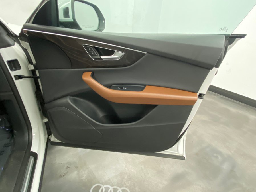 Used 2022 Audi Q8 Premium AWD/4WD image 46