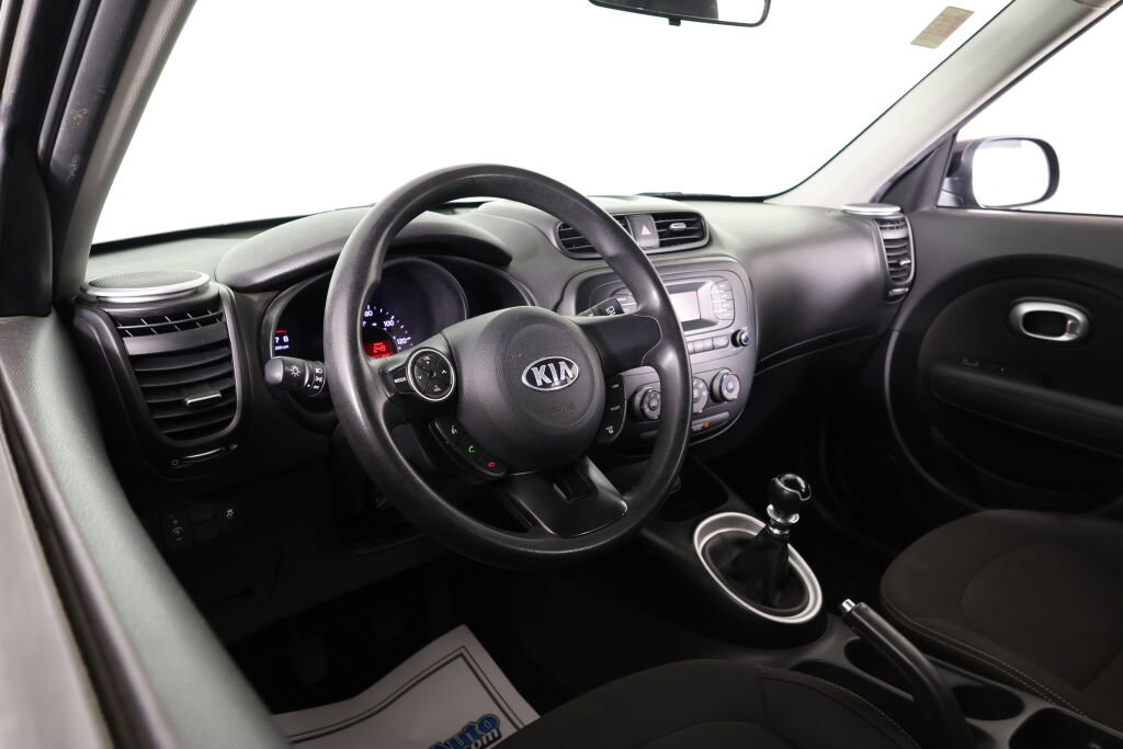 Used 2016 Kia Soul Base image 10