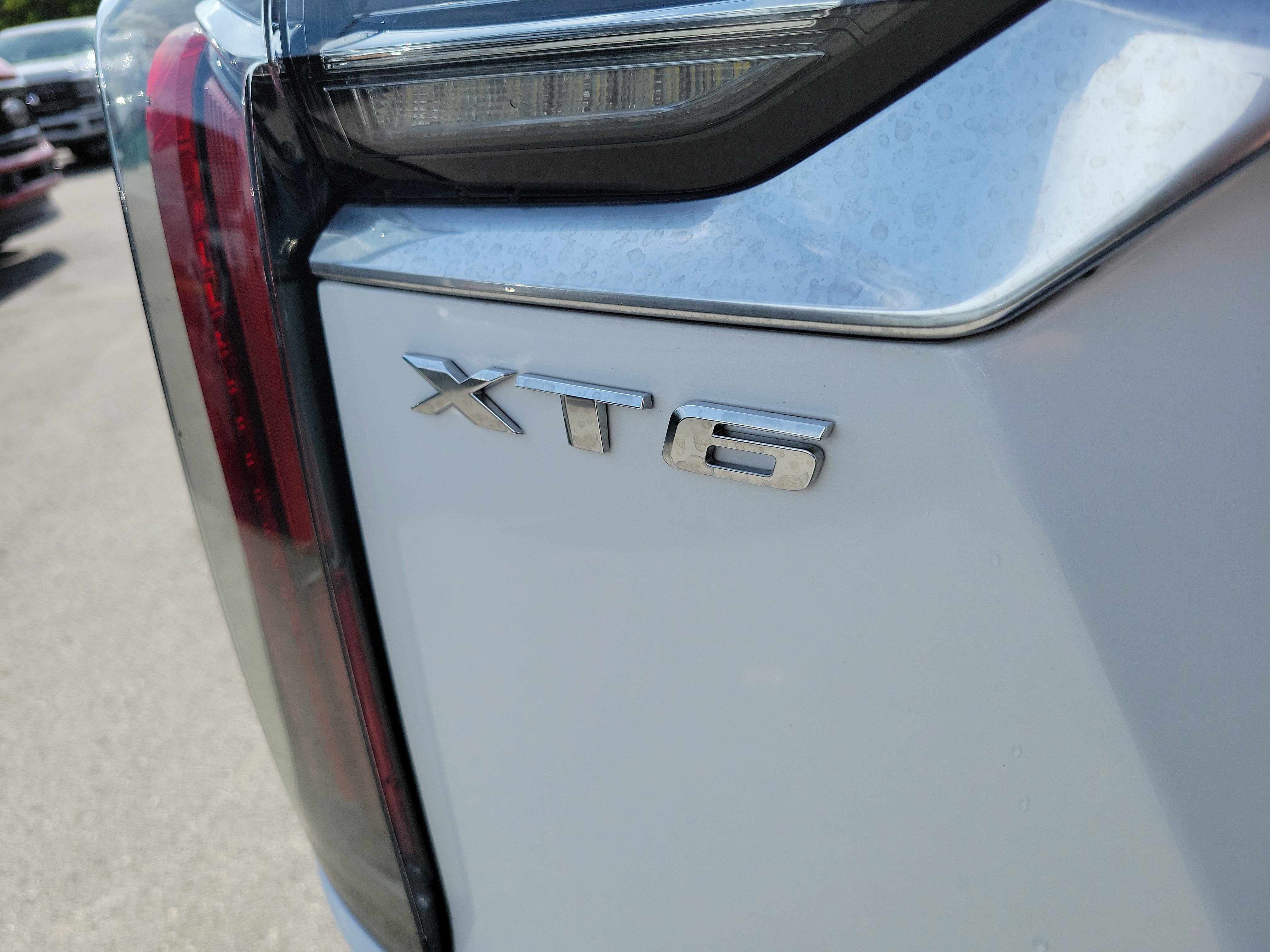 Used 2023 Cadillac XT6 Sport w/ Technology Package AWD/4WD image 32