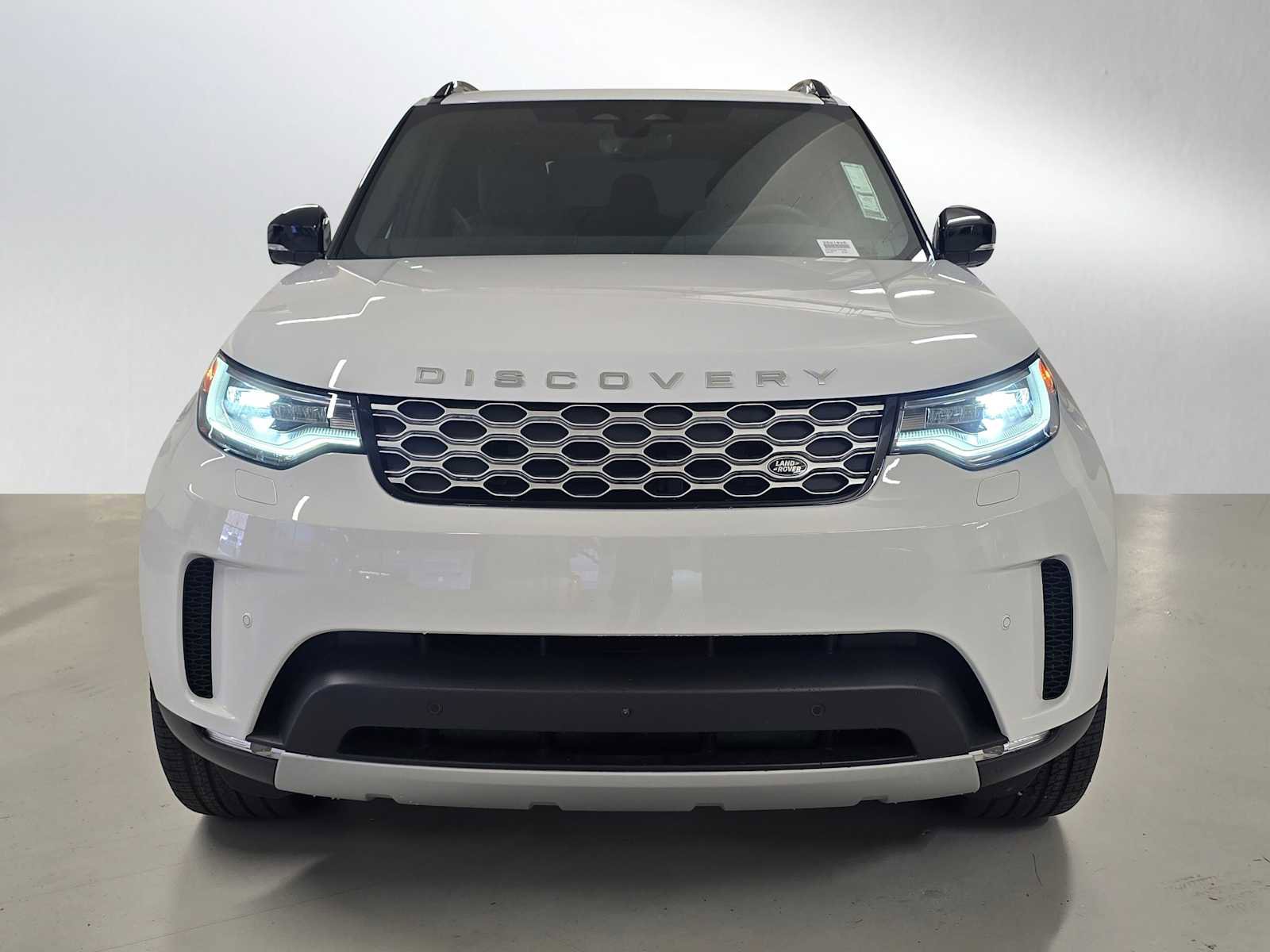 New 2026 Land Rover Discovery S AWD/4WD image 8