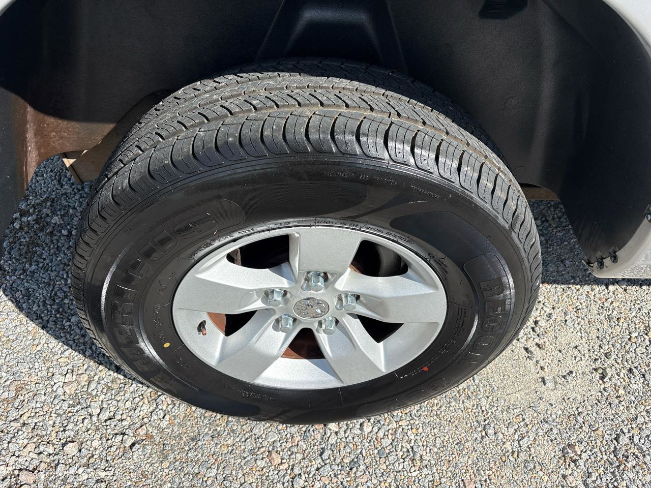 Used 2018 RAM 1500 Express AWD/4WD image 14