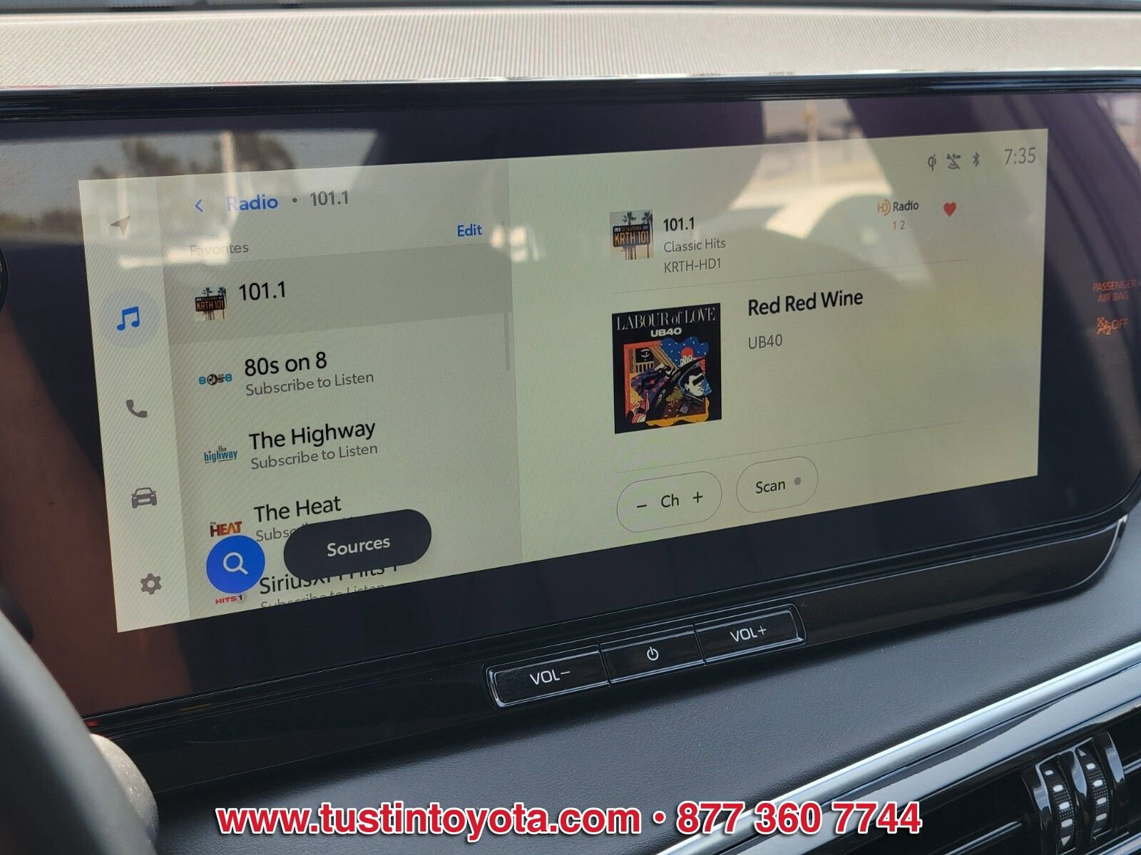 Certified 2025 Toyota Mirai XLE RWD image 20