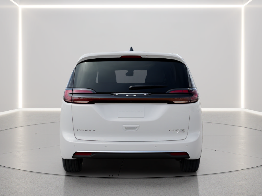 New 2027 Chrysler Pacifica Limited AWD/4WD image 8
