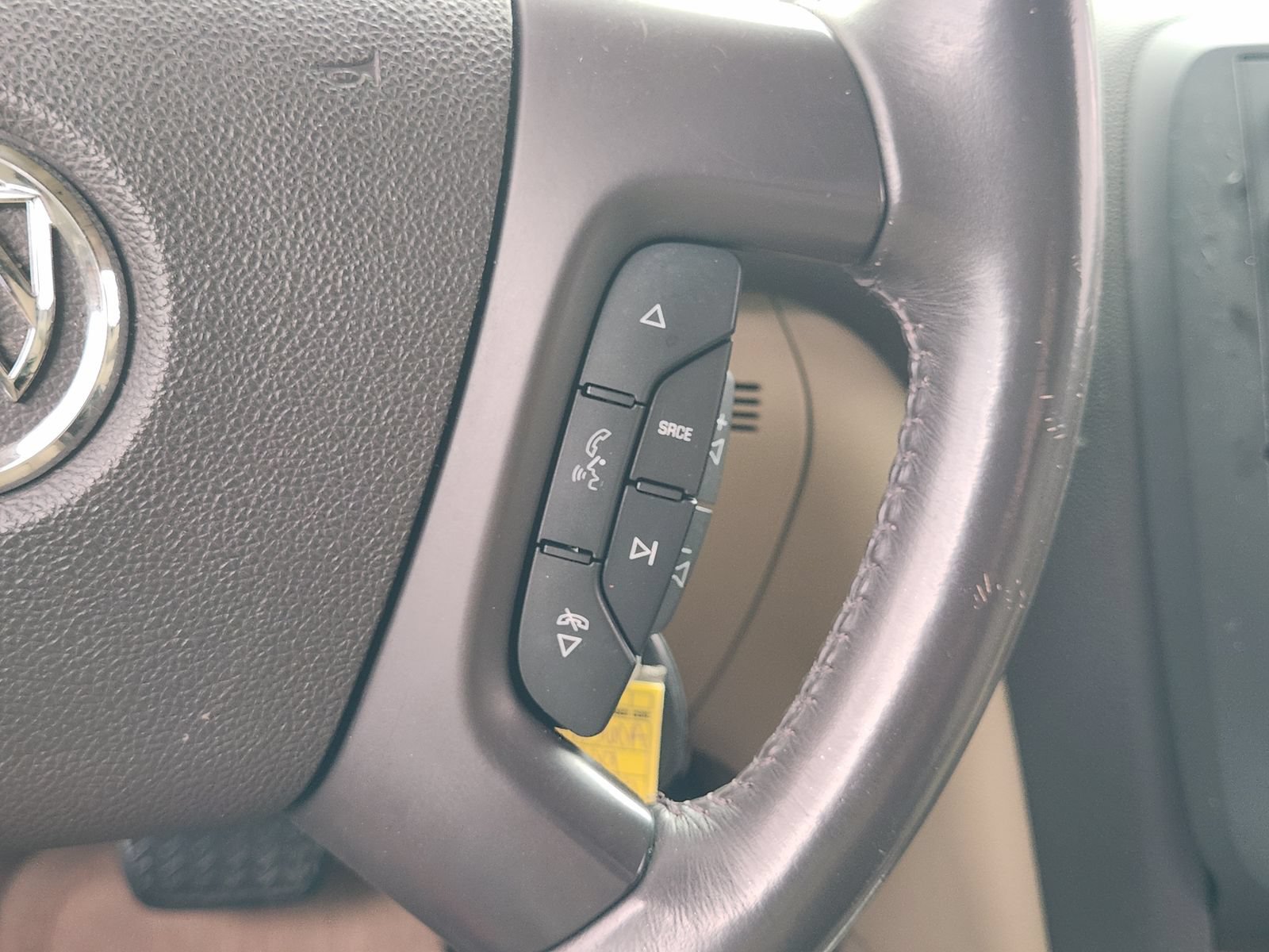 Used 2009 Buick Enclave CXL FWD image 31