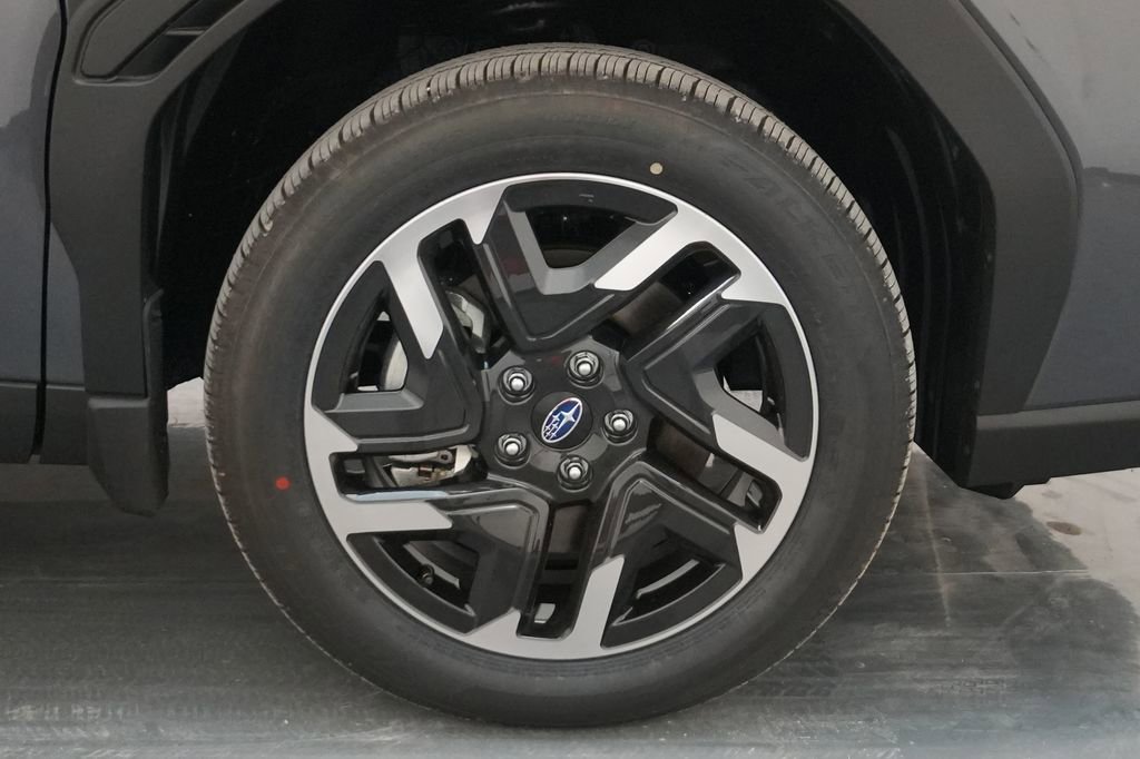 New 2025 Subaru Forester Limited image 10