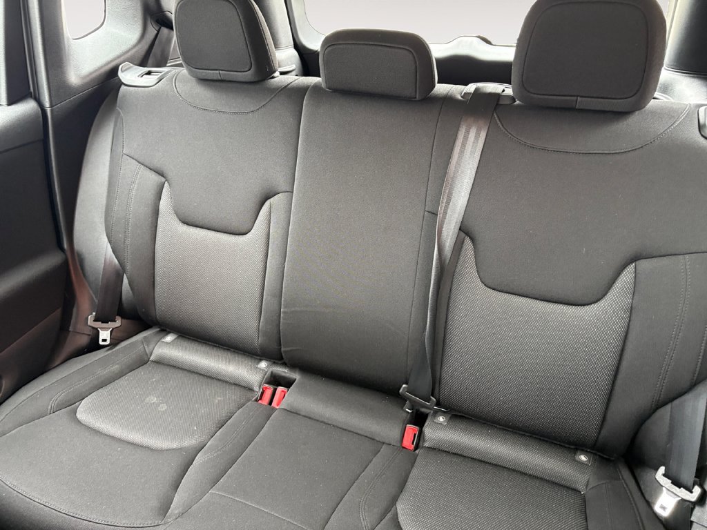 Used 2021 Jeep Renegade Sport AWD/4WD image 13