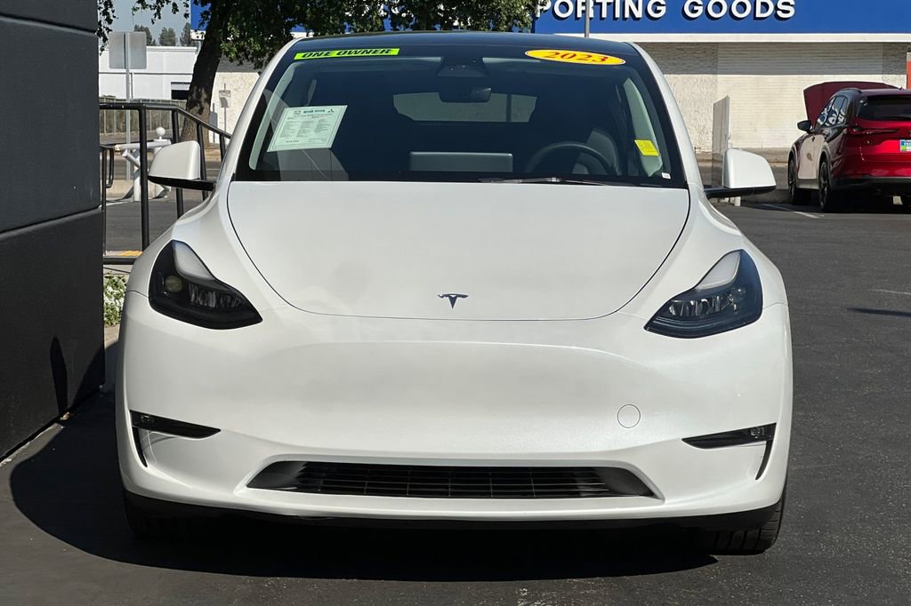Used 2023 Tesla Model Y Performance image 11