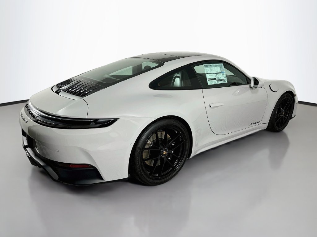 New 2026 Porsche 911 Carrera 4 GTS AWD/4WD image 9