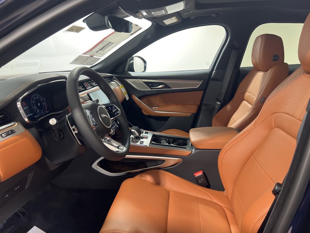 New 2026 Jaguar F-PACE R-Dynamic S image 11