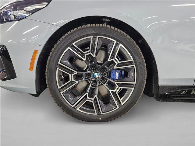 New 2026 BMW i5 eDrive40 image 9