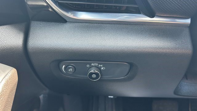 Certified 2023 Chevrolet Traverse RS image 21