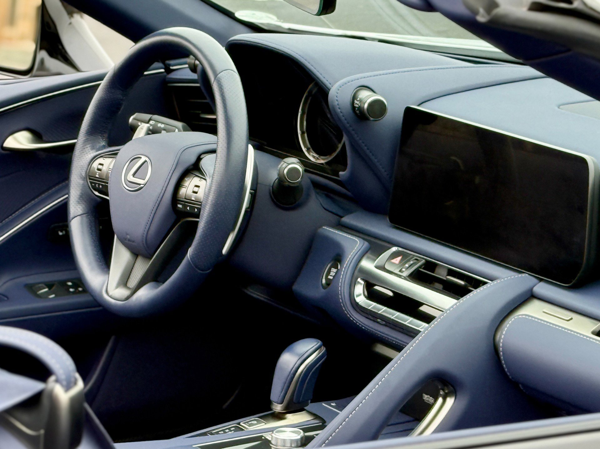 Used 2024 Lexus LC 500 Convert w/ Inspiration Series image 36