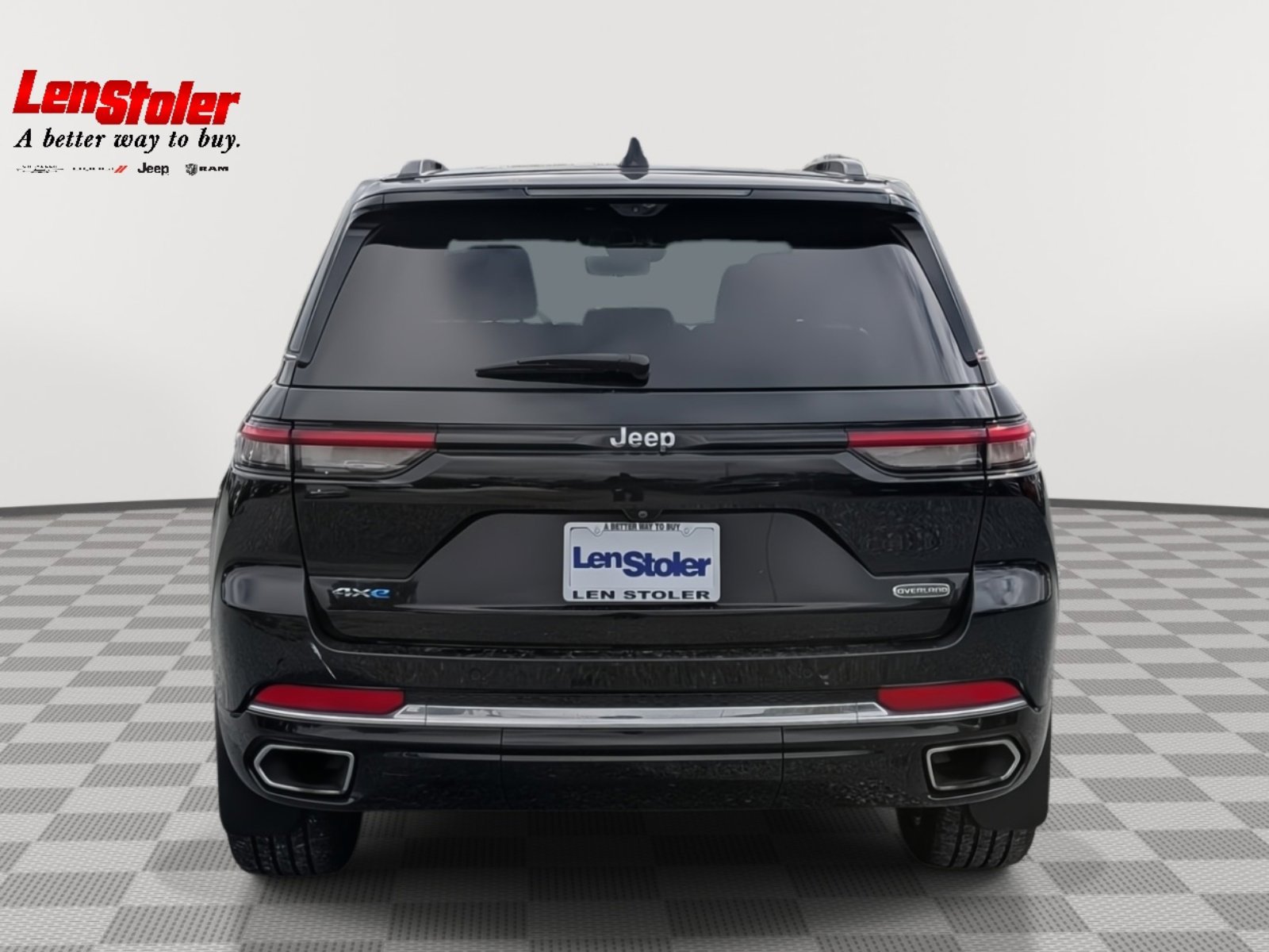 Used 2023 Jeep Grand Cherokee Overland w/ Advanced Protech Group III image 4