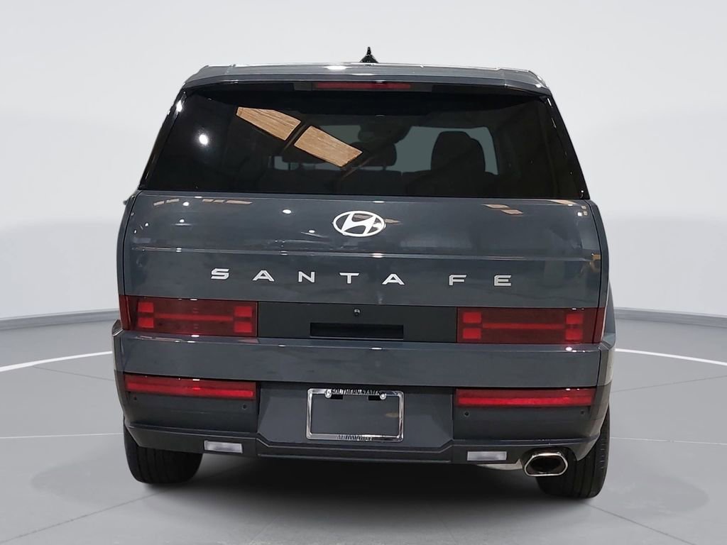 Used 2025 Hyundai Santa Fe SE FWD image 6