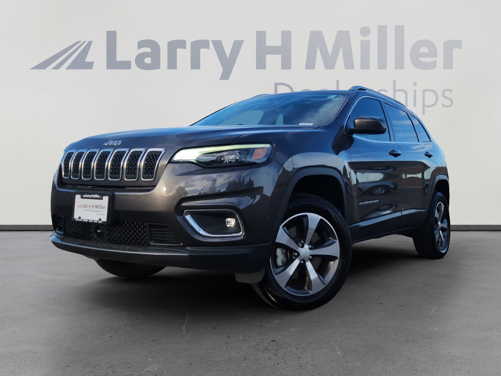 Used 2019 Jeep Cherokee Limited w/ Technology Group