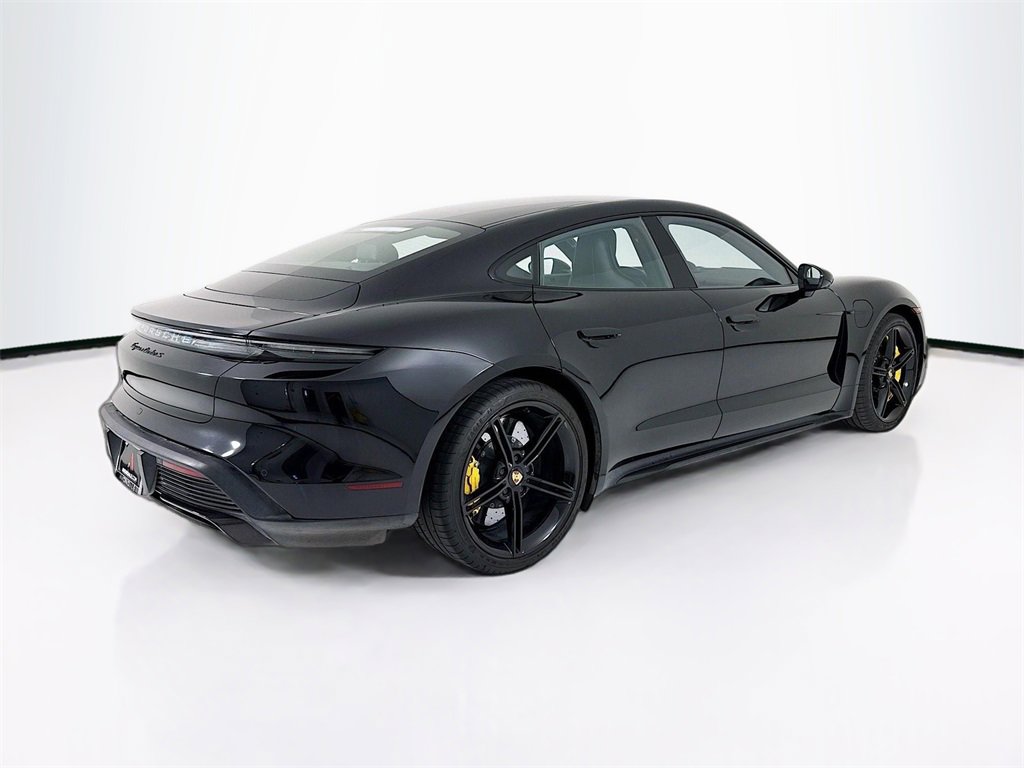 Certified 2022 Porsche Taycan Turbo S image 9