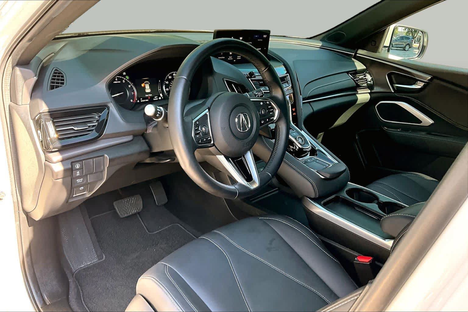 Certified 2025 Acura RDX SH-AWD image 18