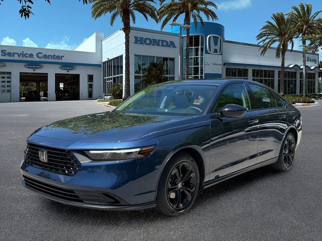 Used 2025 Honda Accord SE image 4