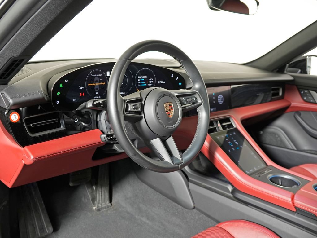 Certified 2024 Porsche Taycan 4 Cross Turismo AWD/4WD image 4