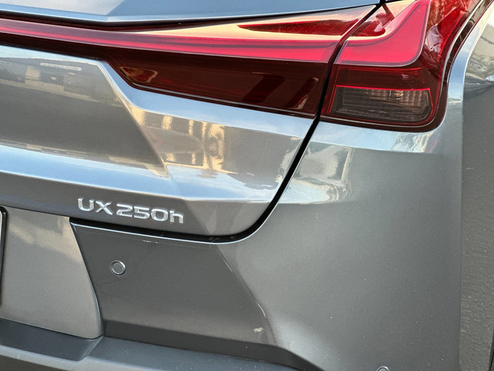 Used 2023 Lexus UX 250h FWD w/ Accessory Package (Z2) image 33