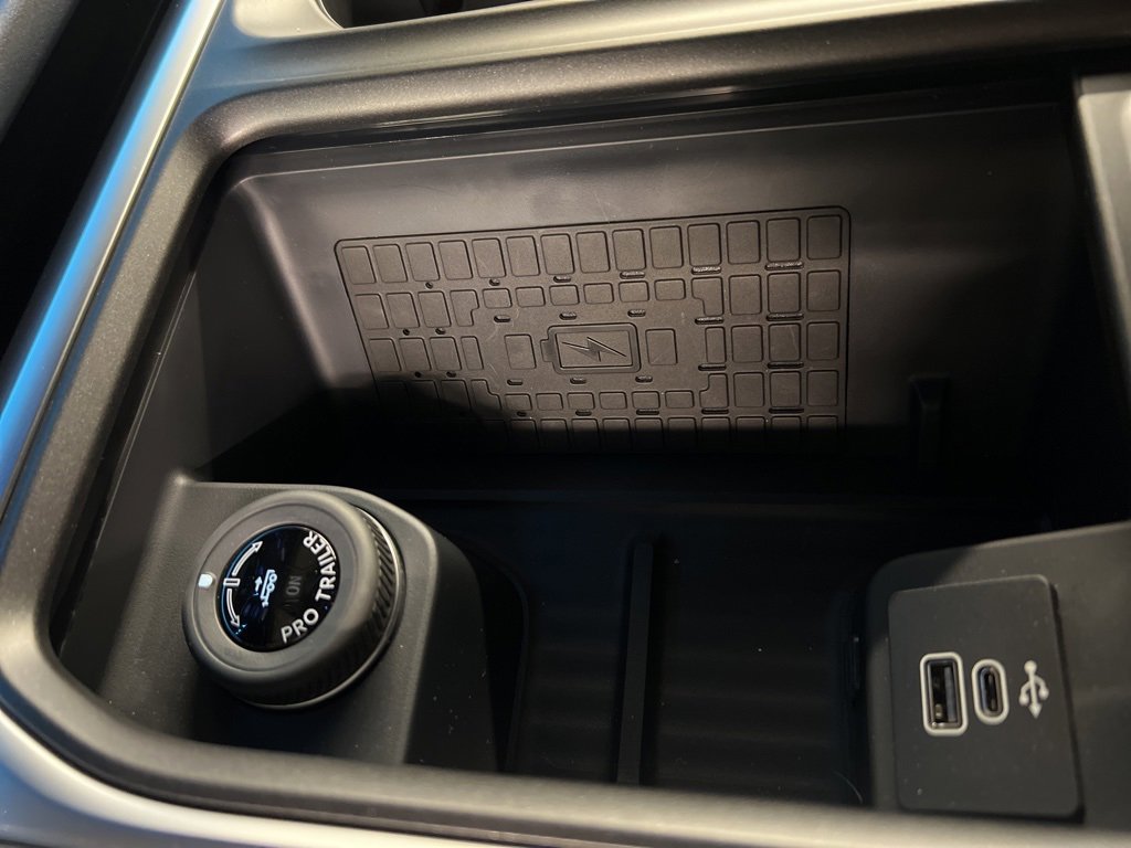 New 2025 Ford Expedition Max Platinum w/ Stealth Performance Package image 17