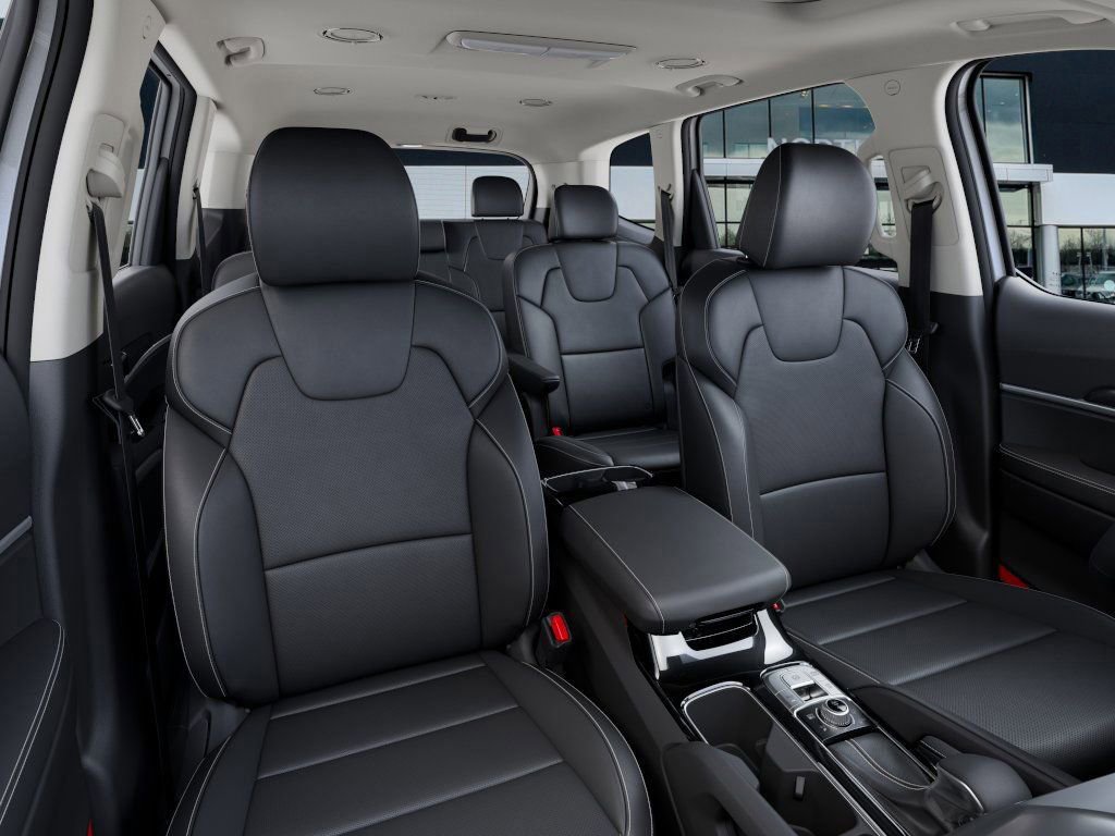 New 2025 Kia Telluride S image 16