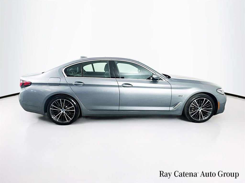 Certified 2023 BMW 530e xDrive w/ Premium Package image 8