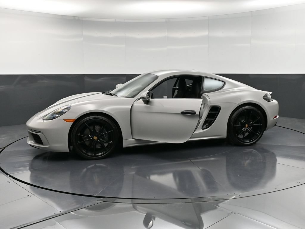 Certified 2024 Porsche 718 Cayman RWD image 33