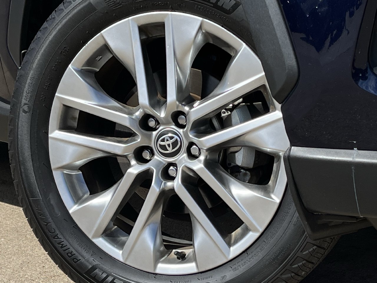 Used 2025 Toyota RAV4 XLE Premium w/ Weather Package FWD image 29