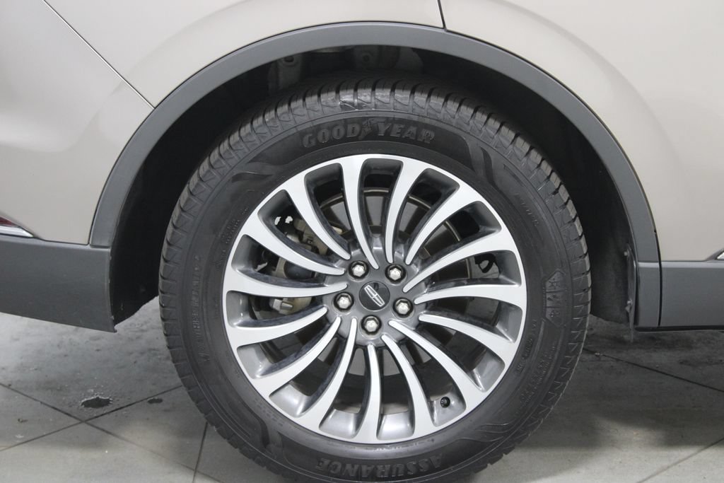 Used 2021 Lincoln Aviator Reserve w/ Equipment Group 201A AWD/4WD image 13