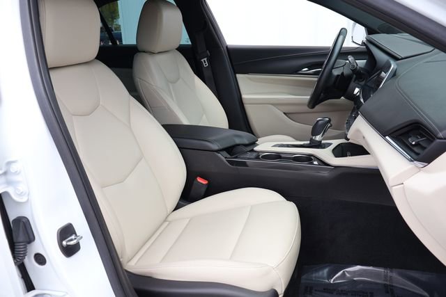 Used 2023 Cadillac CT4 Luxury w/ Sun And Sound Package image 20