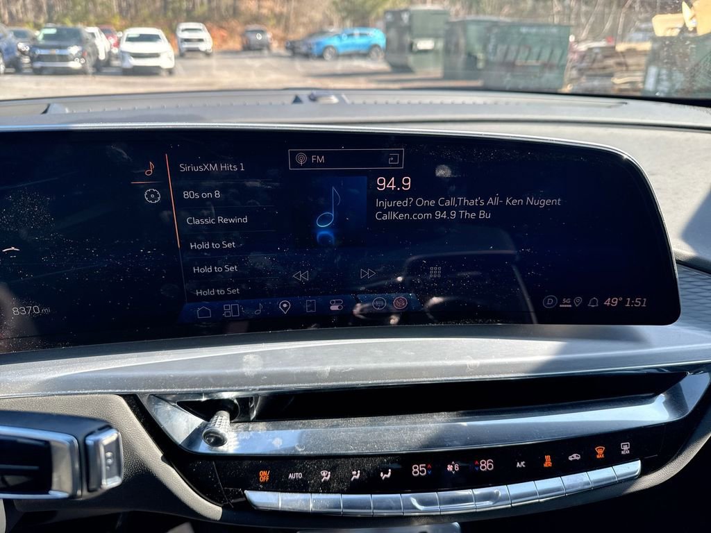 Used 2025 Cadillac Lyriq Luxury AWD/4WD image 26