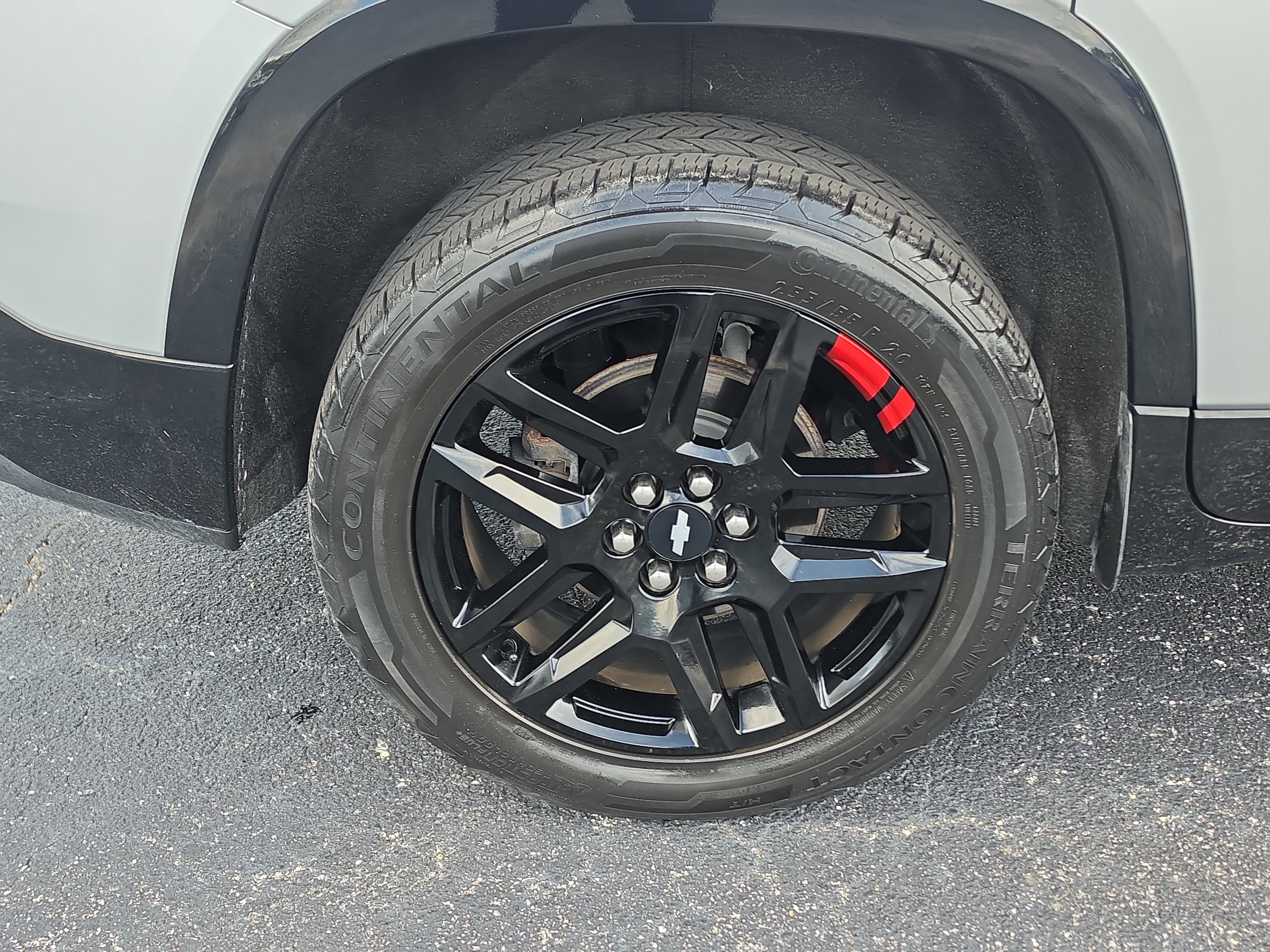 Used 2019 Chevrolet Traverse Premier w/ Redline Edition AWD/4WD image 5