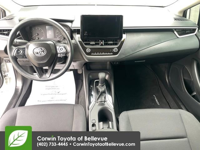 Used 2025 Toyota Corolla LE image 12