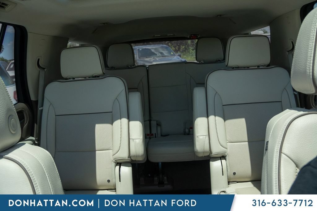 Used 2021 GMC Yukon Denali w/ Denali Premium Package AWD/4WD image 23