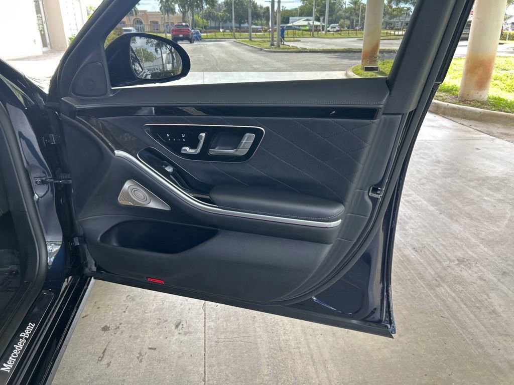 Used 2023 Mercedes-Benz S 580 4MATIC Sedan image 28